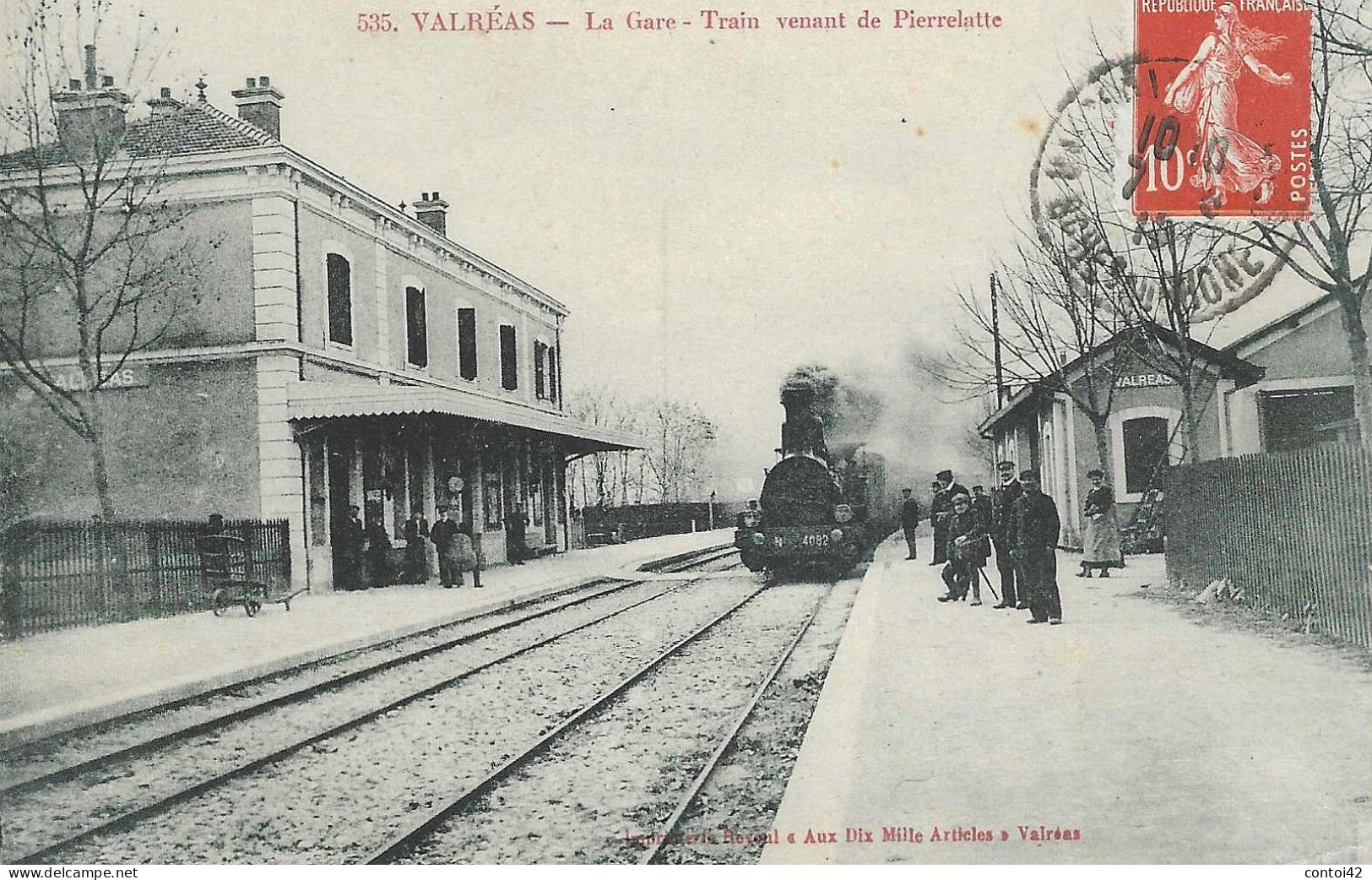 84 VALREAS LA GARE TRAIN VENANT DE PIERRELATTE CHEMINS DE FER VAUCLUSE - Valreas