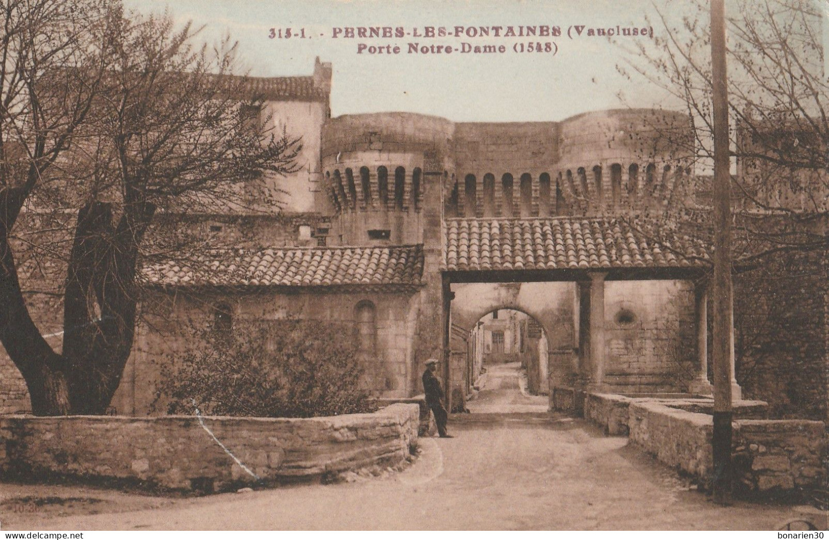 CPA 84 PERNES LES FONTAINES PORTE NT DAME (1548) - Pernes Les Fontaines