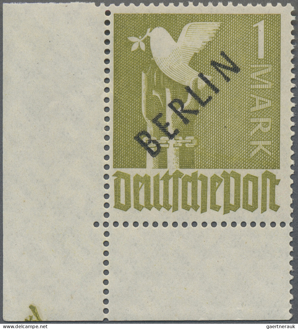 Berlin: 1948, 1 M Schwarzaufdruck, Eckrandstück Aus Der Linken Unteren Bogenecke - Unused Stamps