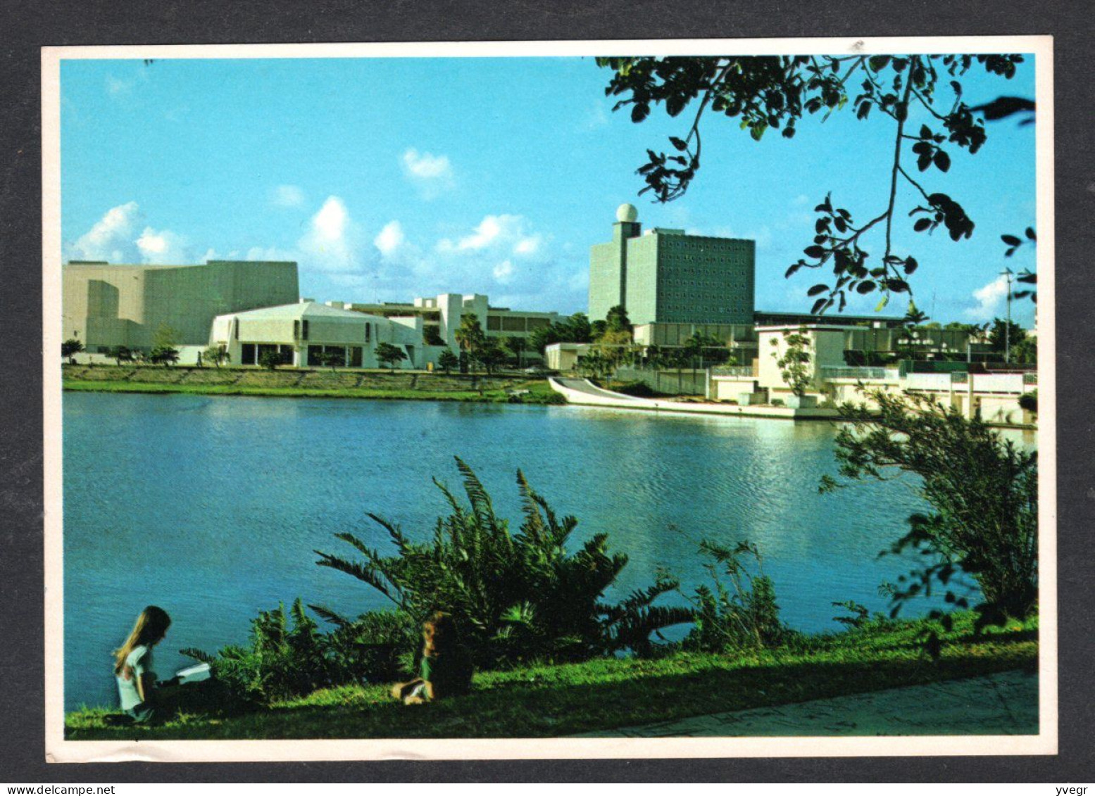 Etats Unis - University Of MIAMI - Pisturesque Quiet Serene Beauty Prevails At This Architecturally Magnificent School - Miami