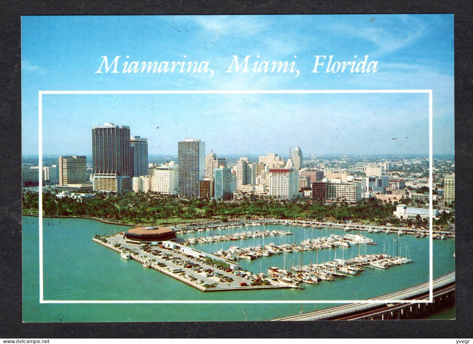 Etats Unis - MIAMI - Aerial View Shows The Skyline Of Beautiful Downtown Miami And The MIAMARINA - Miami