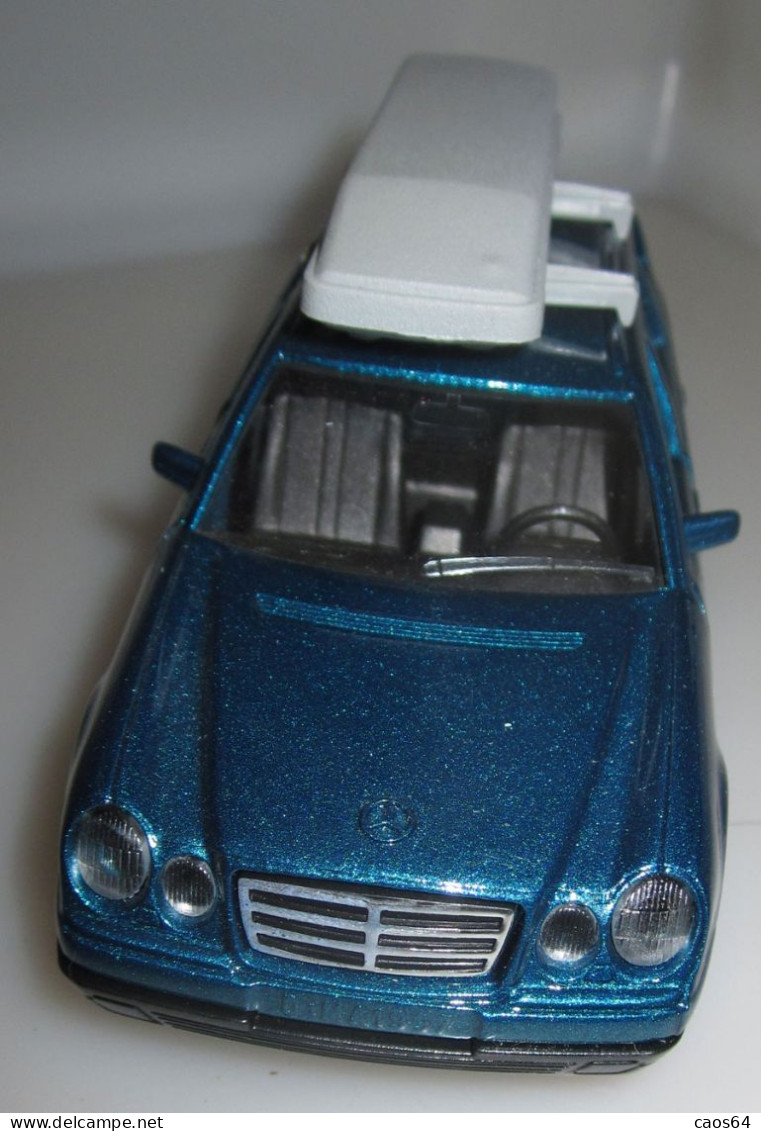 Mercedes Break Classe E Holidays 1/37 Majorette New - Massstab 1:32