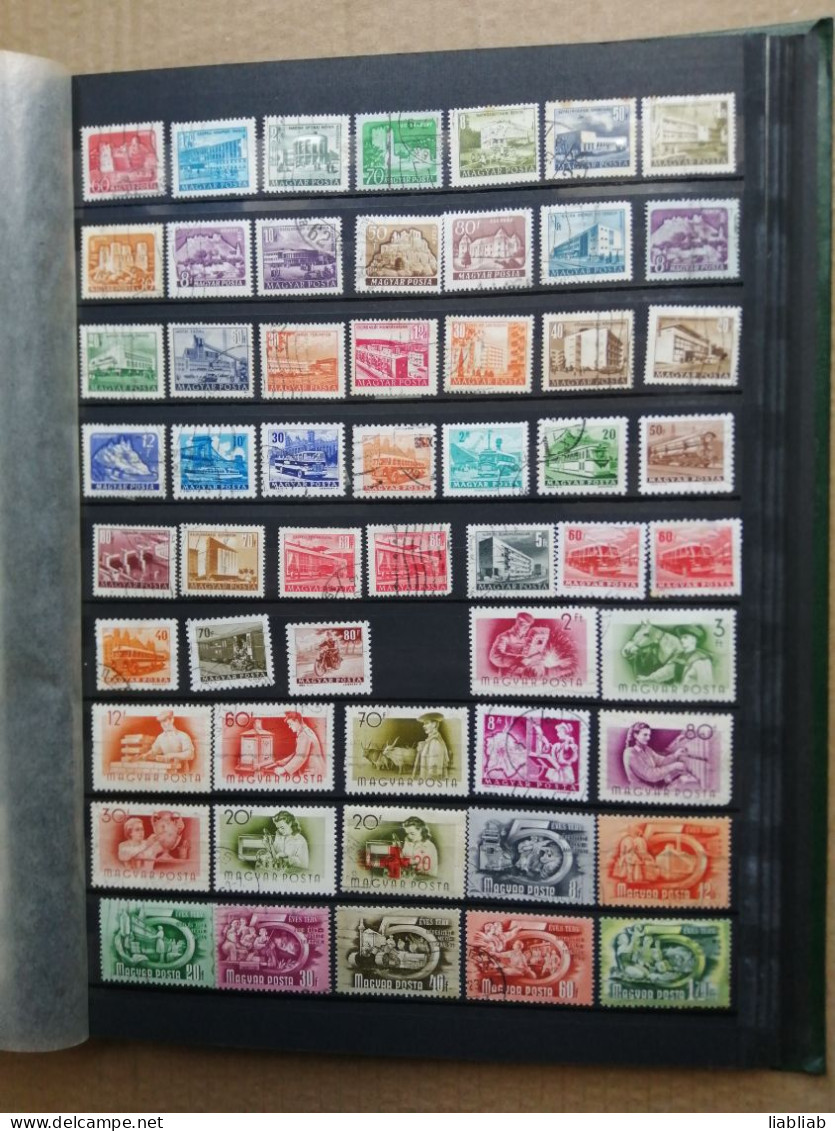 UNE COLLECTION  DE 315  TIMBRES POSTE DE HONGRIE - Collections