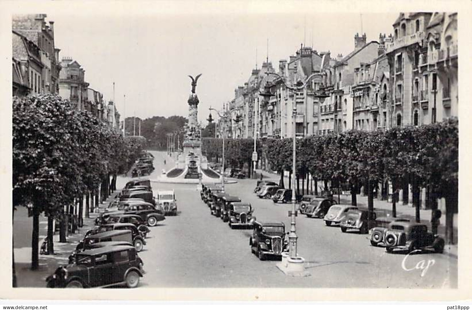 FRANCE - Lot De 20 CPSM Photos Noir Et Blanc Format CPA Années 1945-1960's En BON ETAT (Cf Détails Dans Description) - 5 - 99 Karten