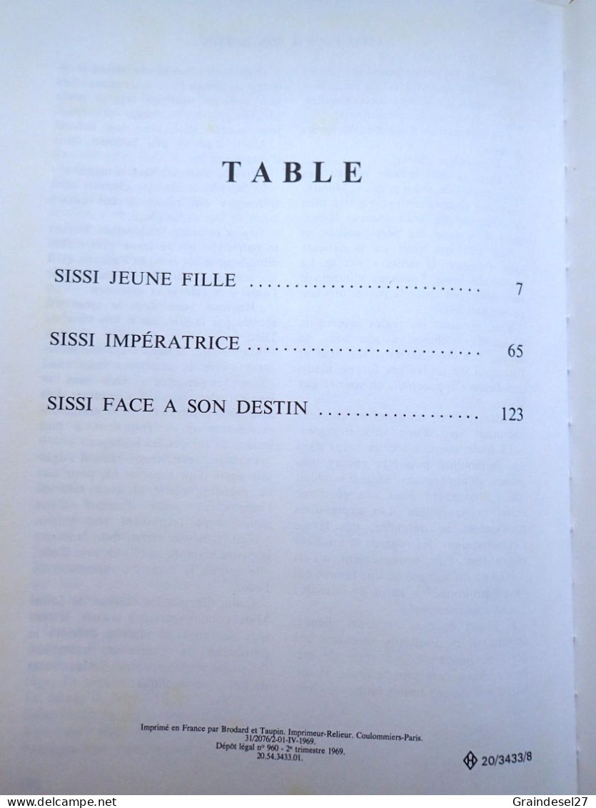 Livre Sissi par Odette Ferry 1969 3 romans : Sissi jeune fille - Sissi impératrice - Sissi face à son destin