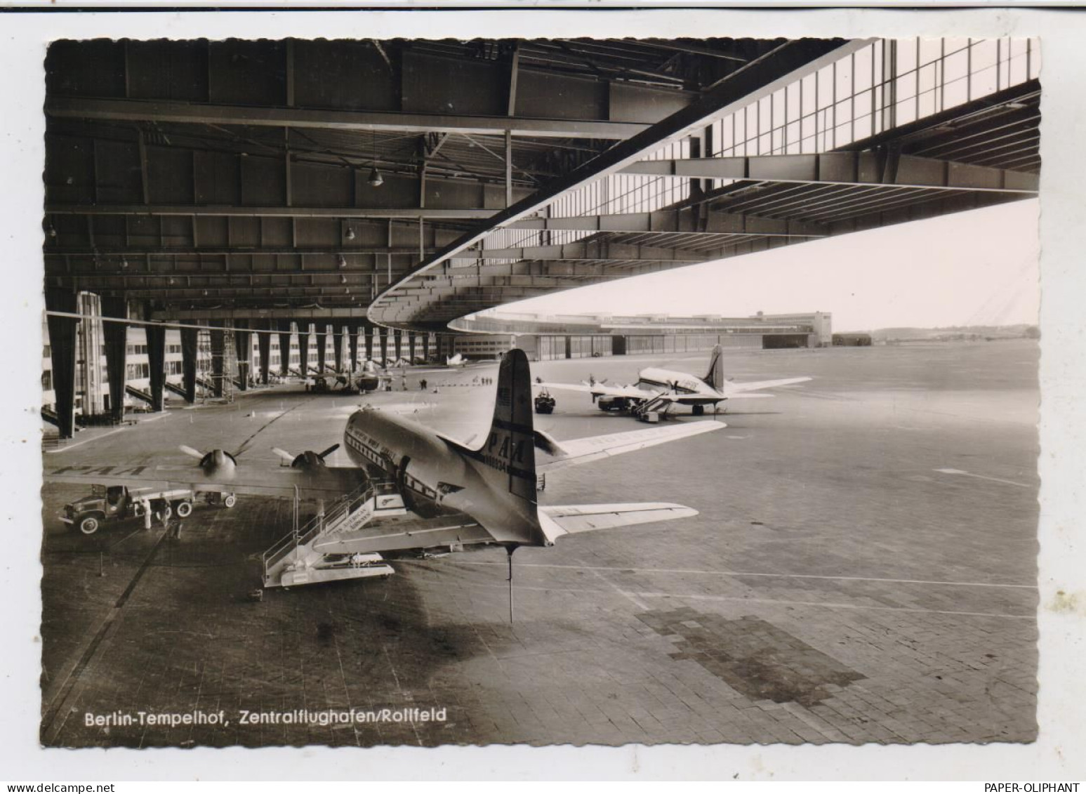 1000 BERLIN - TEMPELHOF, Flughafen, PAN AM Maschine, 1960 - Tempelhof