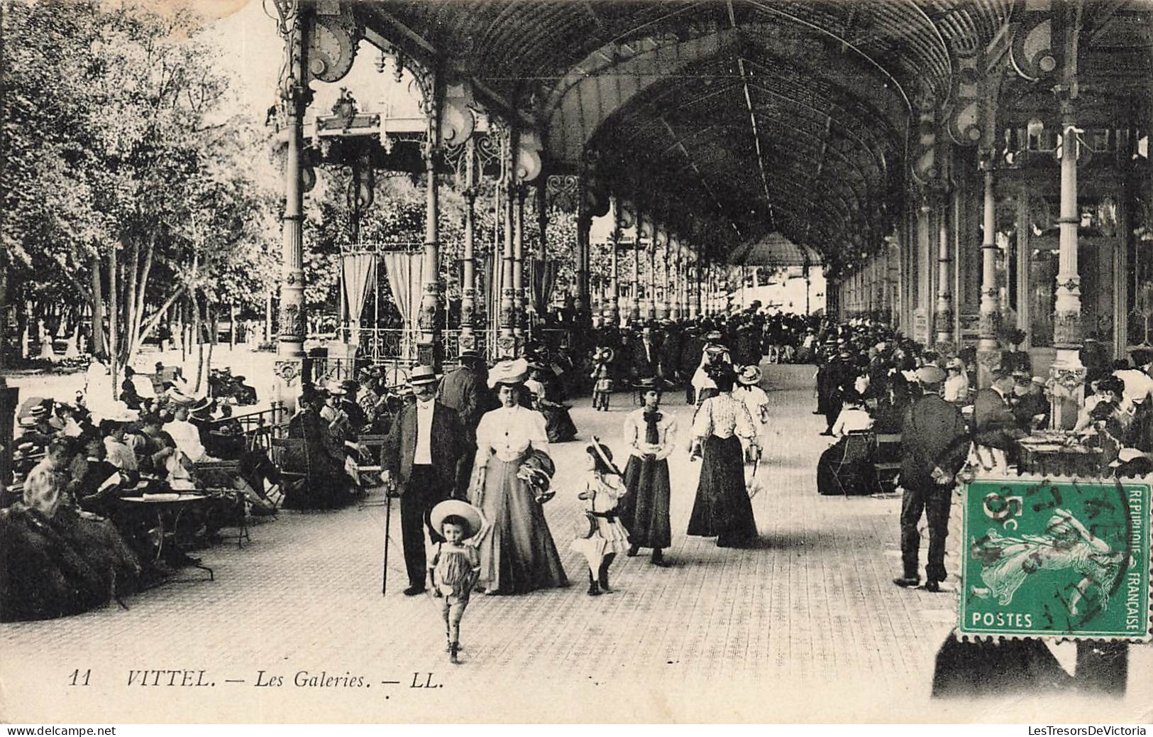 FRANCE - Vittel - Les Galeries - Carte Postale Ancienne - Vittel
