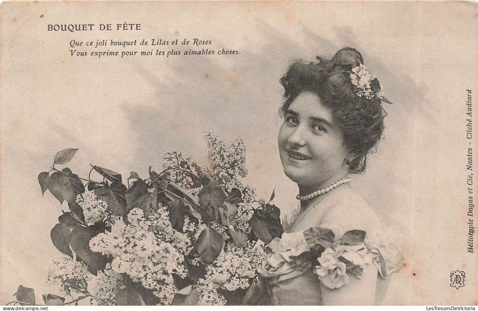 FANTAISIES - Femme - Bouquet De Fête - Carte Postale Ancienne - Mujeres