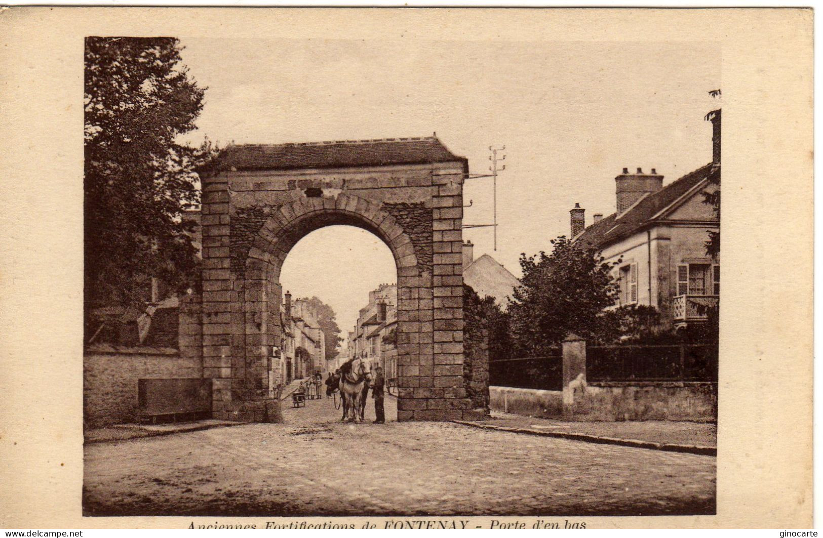 Fontenay Tresigny Anciennes Fortifications - Fontenay Tresigny