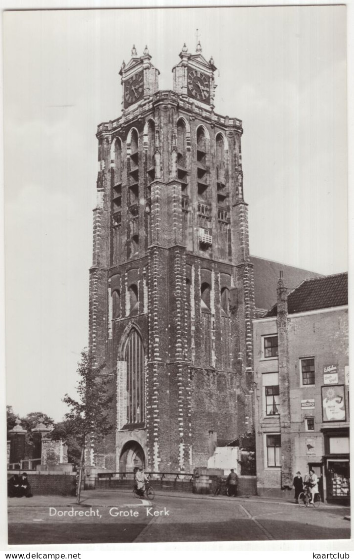 Dordrecht, Grote Kerk - (Zuid-Holland, Nederland) - Fietsers - Dordrecht