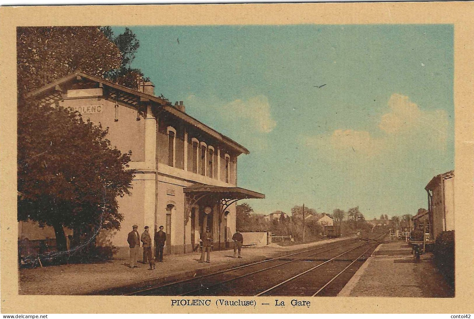 84 PIOLENC GARE TRAINS CHEMINS DE FER TRANSPORTS VAUCLUSE - Piolenc