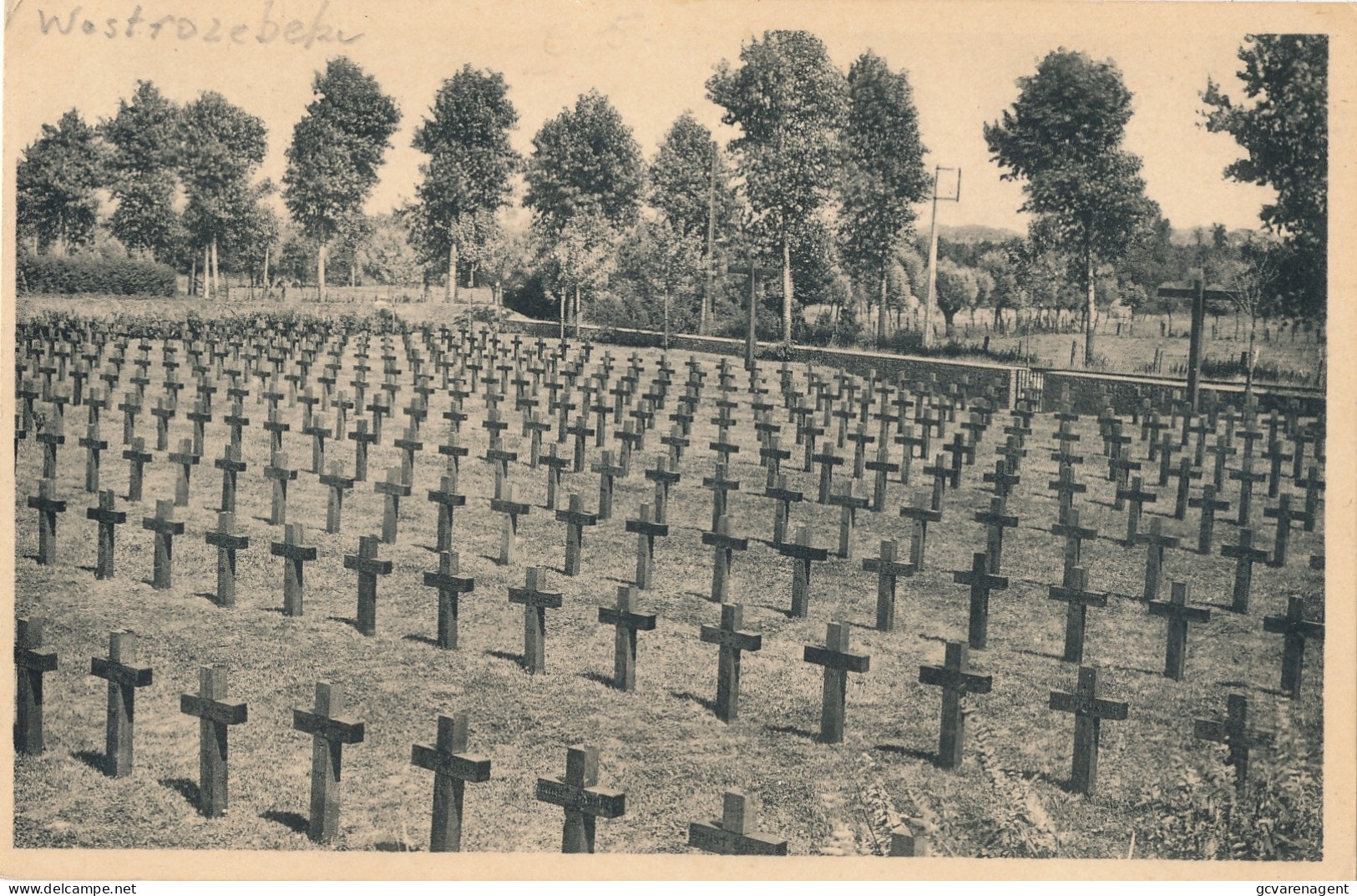 WESTROOSEBEKE   DUITSCH KRIJGSKERKHOF         2 SCANS - Staden