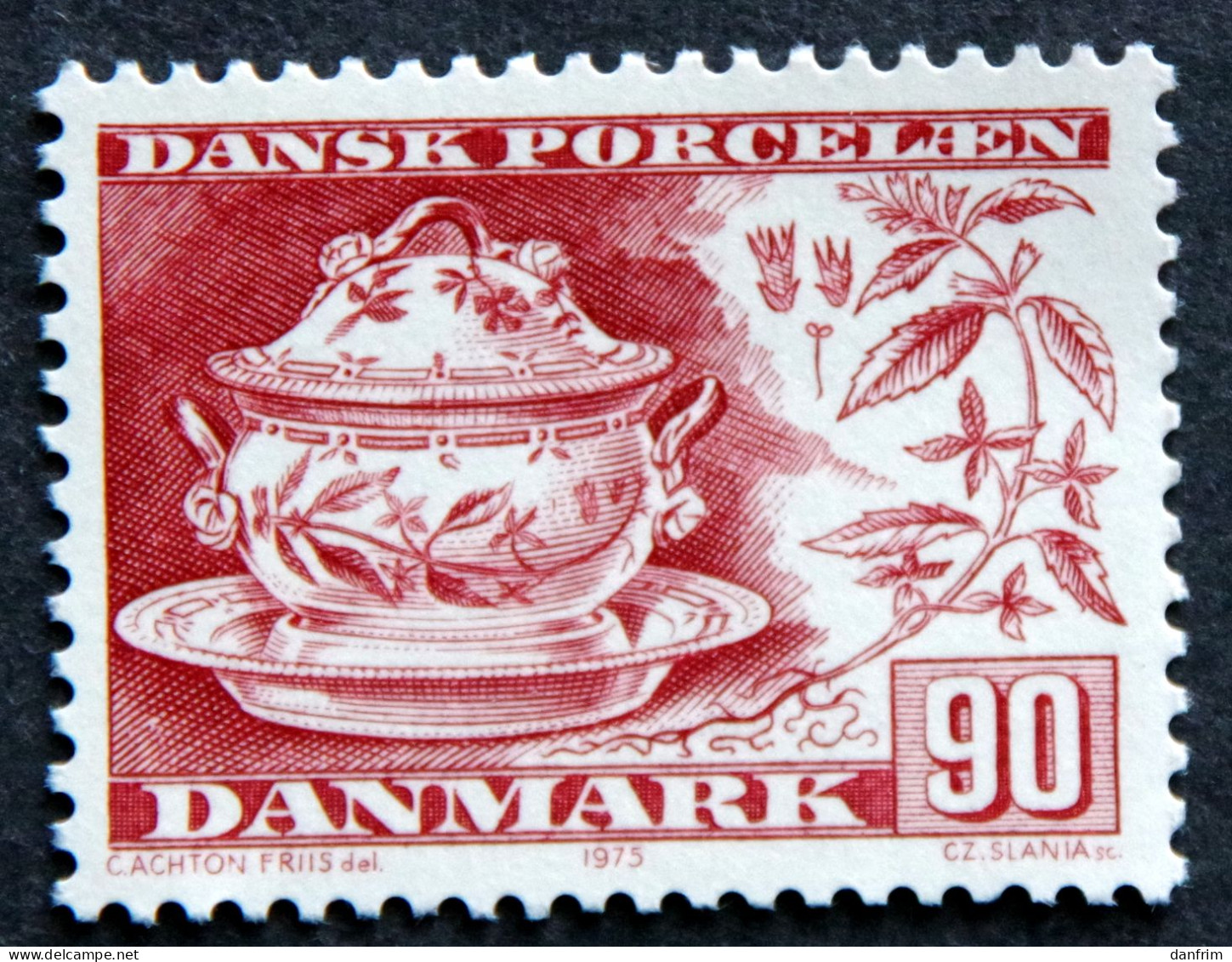 Denmark 1975  Danish Porcelain  MiNr.590 MNH (**)     (lot H 554) - Unused Stamps