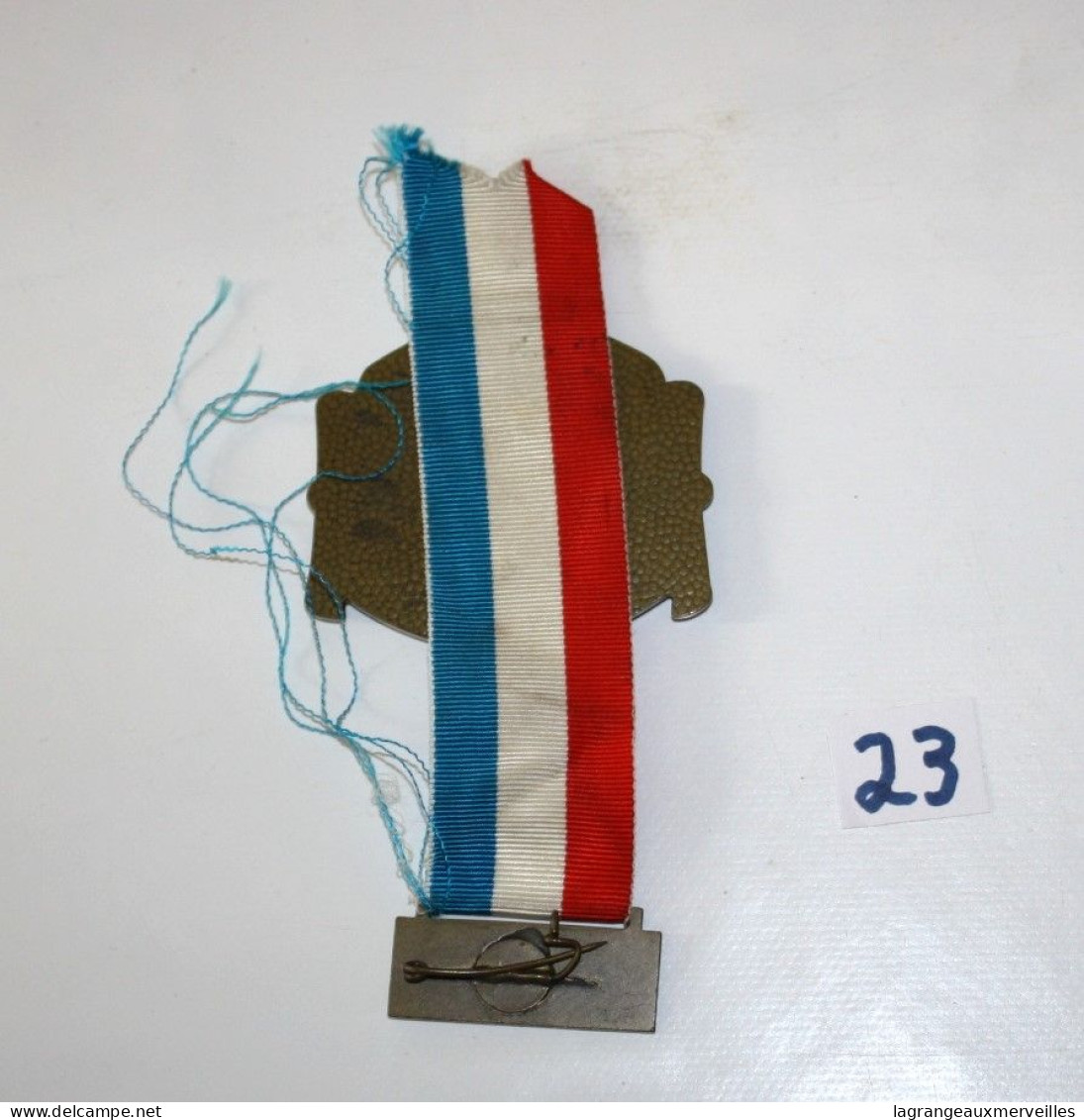 C23 Ancienne Médaille - 1979 - Aulnes - Moto Club Chimere - France - Véhicules