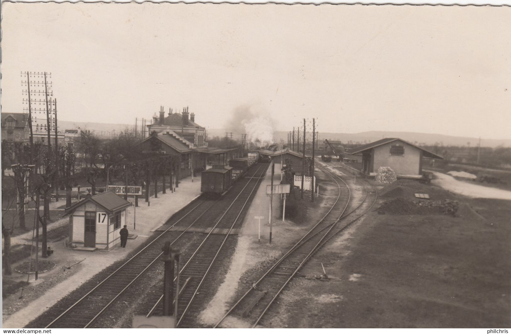 Chanteloup-les-Vignes La Gare - Chanteloup Les Vignes