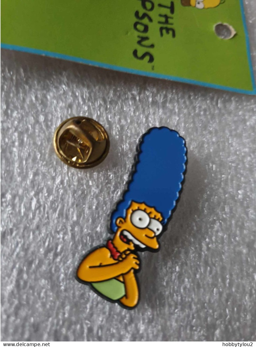 Pin's The Simpson's - One Together London 1999 (pin's Non époxy, Sur Carton Vert) - Cinéma