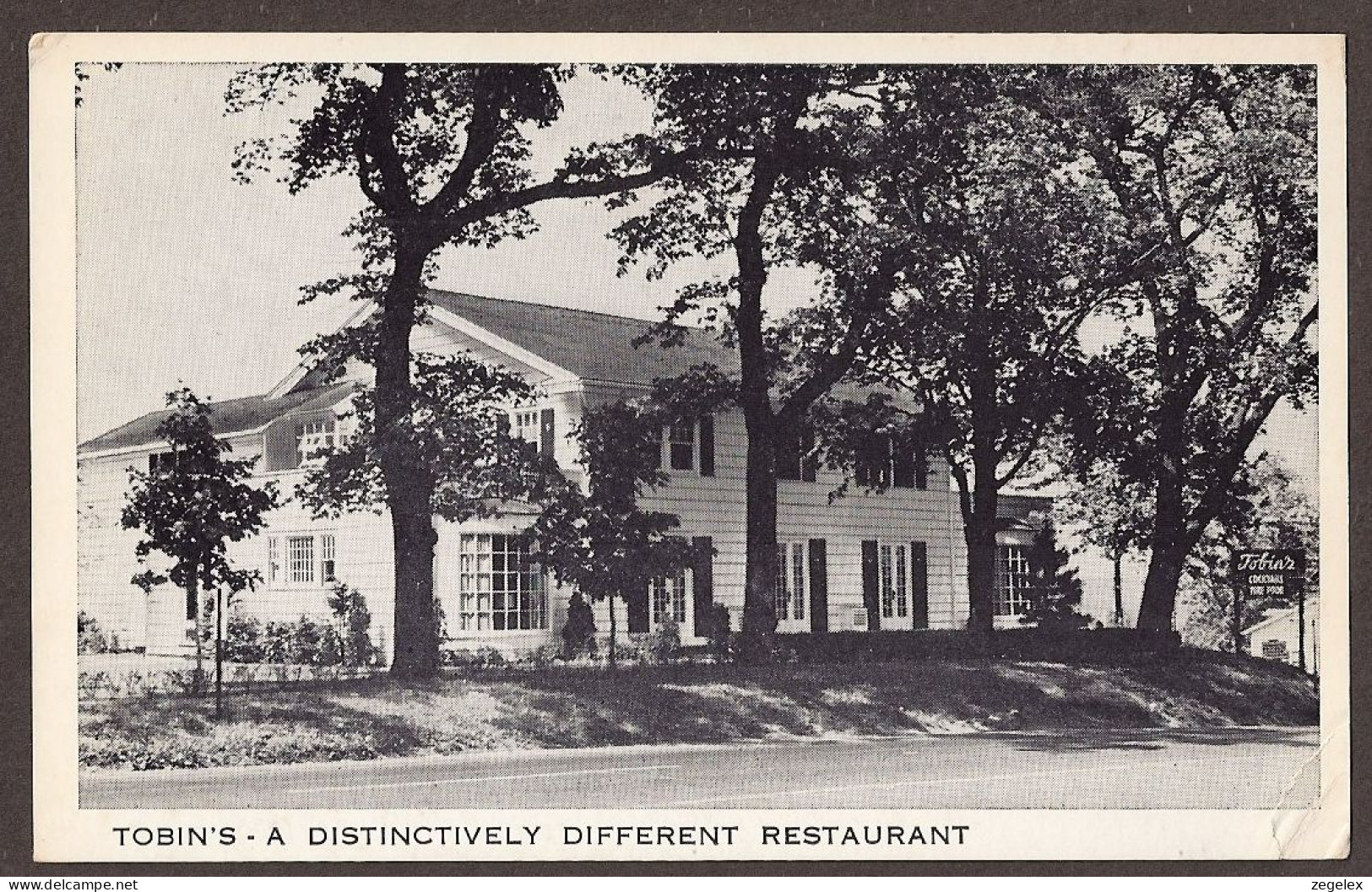 Tobin's Restaurant - A Distinctively Differt Restaurant - Fairmount Corners Syracuse 9, N.Y.  - Syracuse