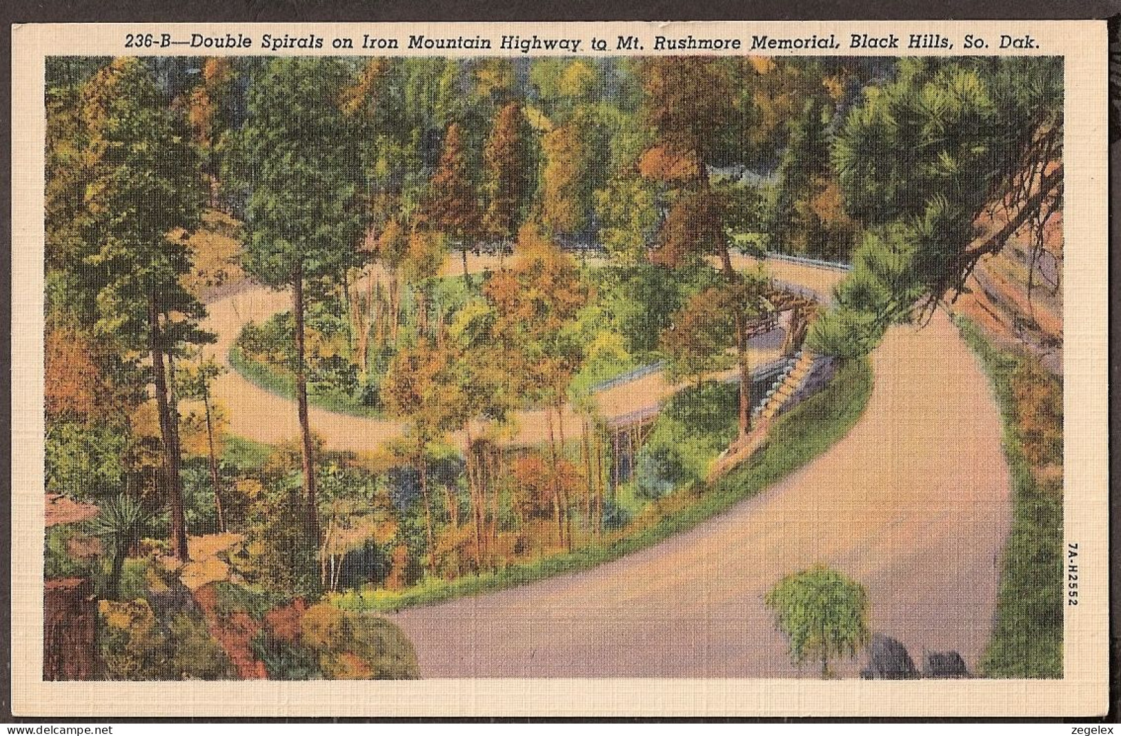 Black Hills, South Dakota. Double Spirals On Iron Mountain Highway To Mt. Rushmore Memorial - Mount Rushmore