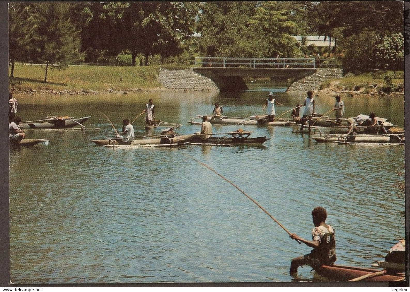 Madang Harbour - Fishermen - Pêcheurs - Papua Nueva Guinea