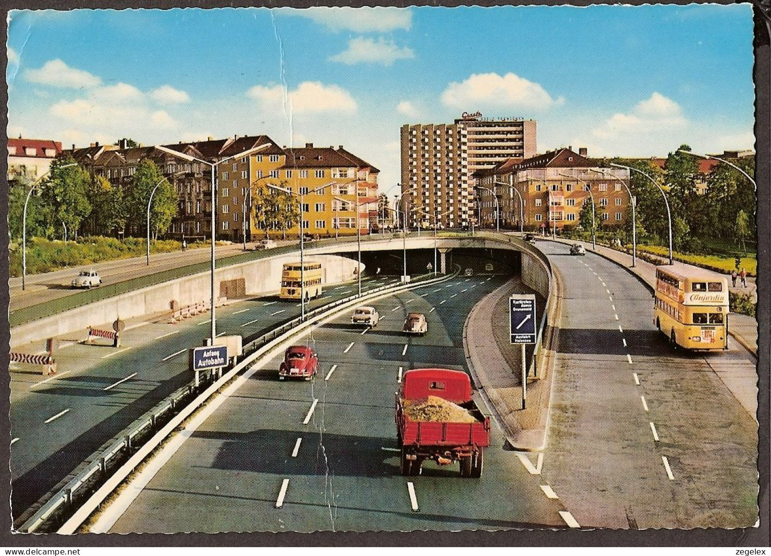 Berlin - Halensee - Stadtautobahn, VW Käfer, Volkswagen Kever - Halensee