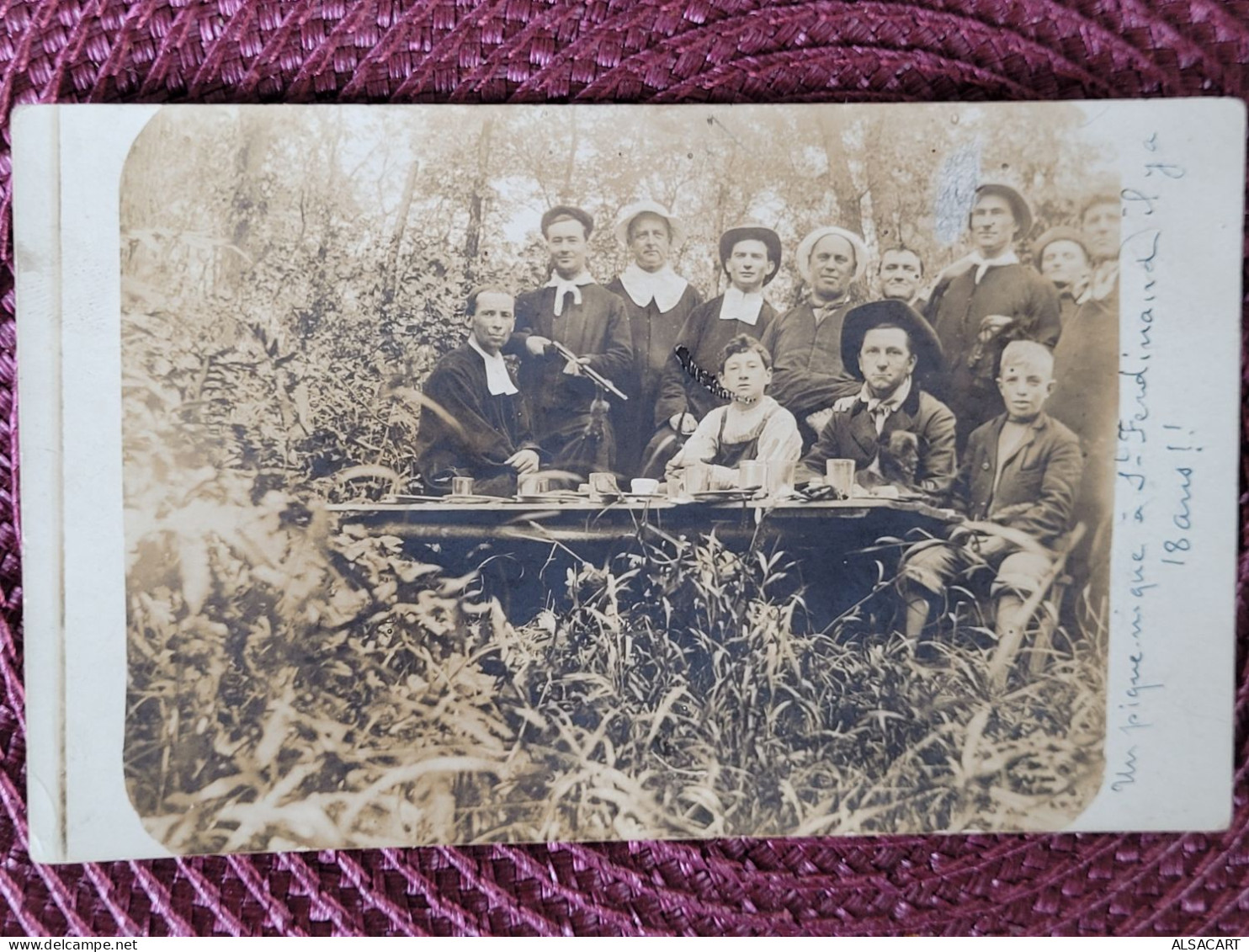 Carte Photo , Un Pique - Nique , à St Ferdinand , Gironde ? - A Identifier