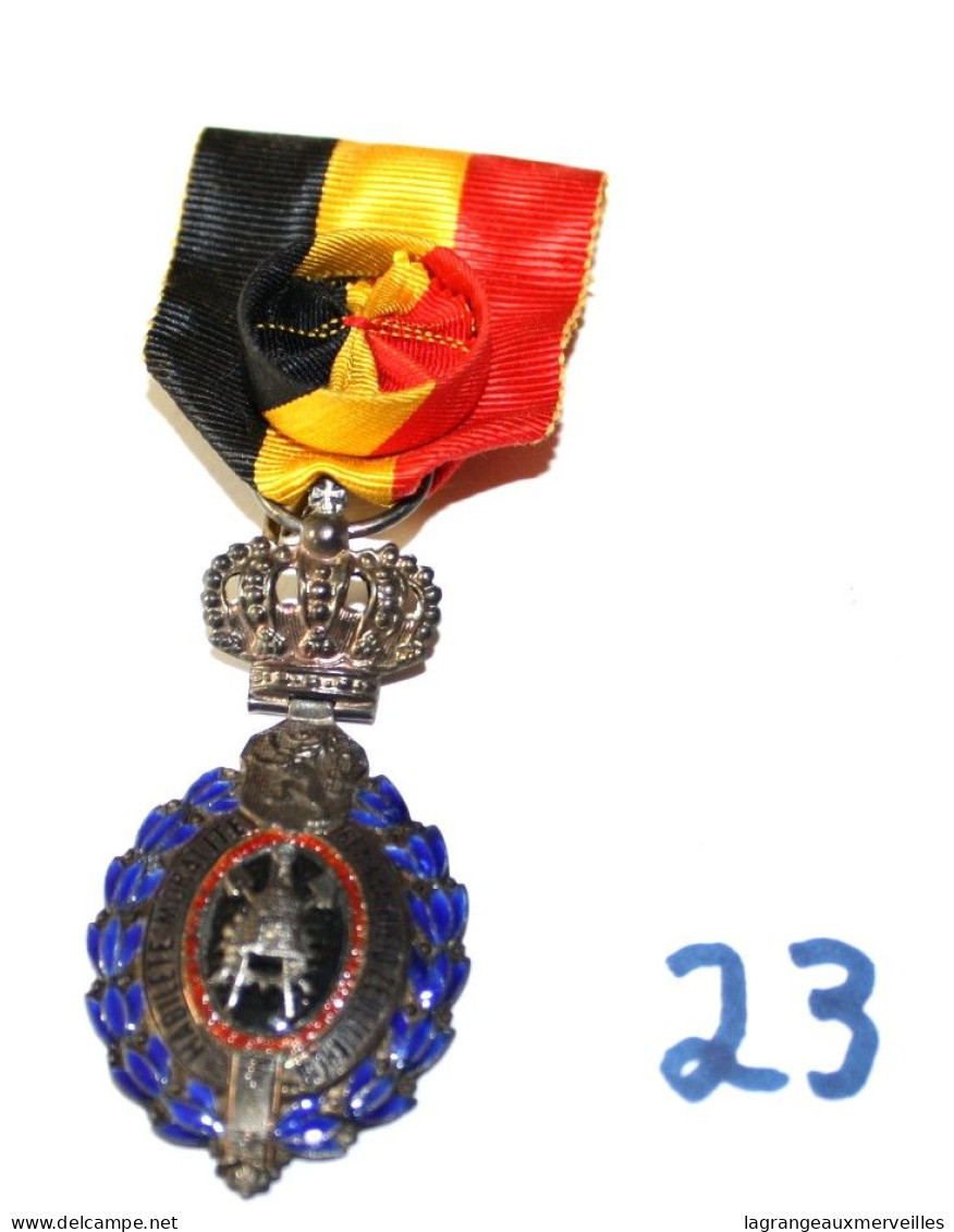 C23 Décoration Du Travail De 2 ème Classe - Médaille  - Militaria - Décoration - België