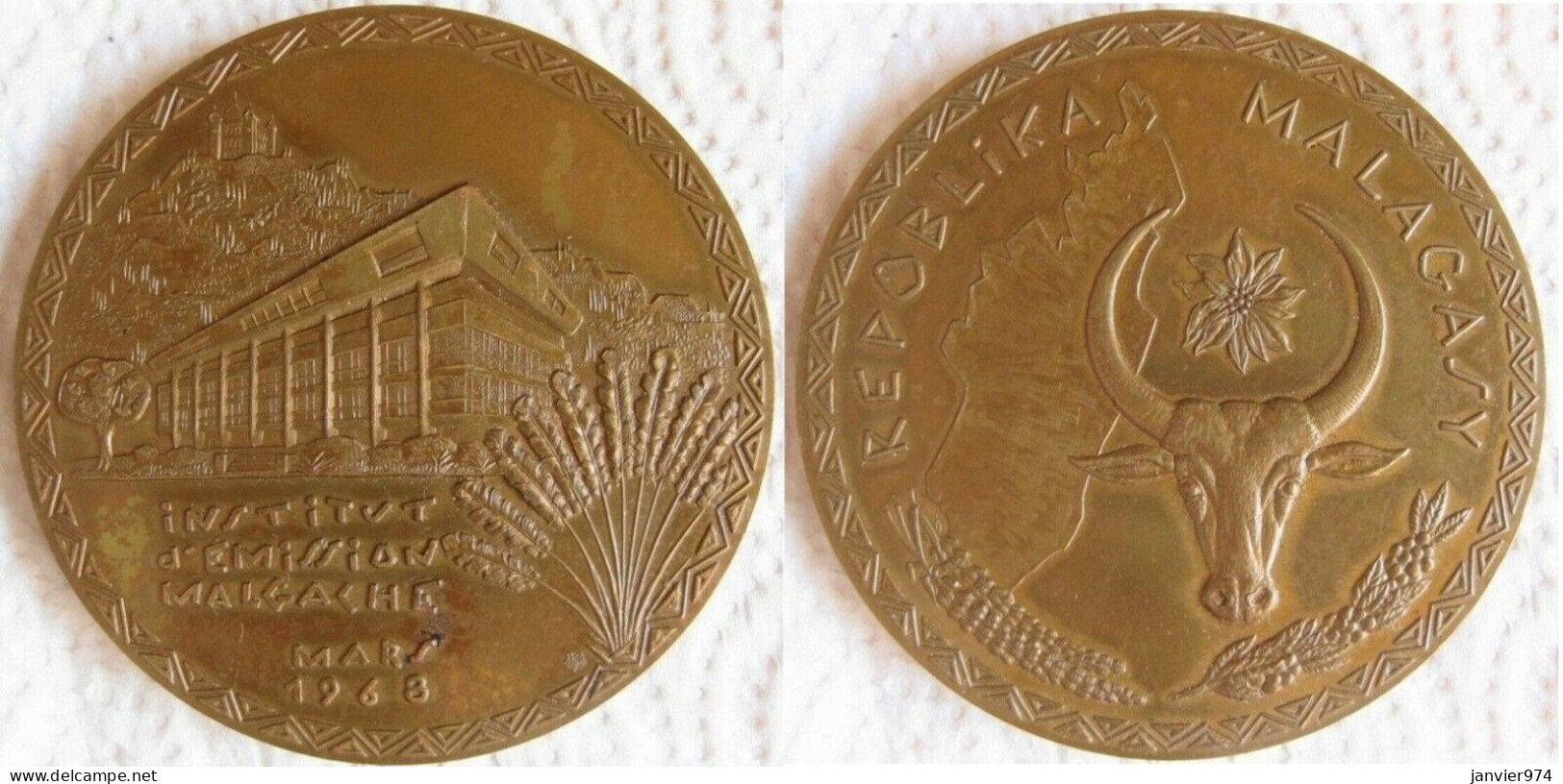 Madagascar Médaille En Bronze Institut Émission Malgache 1968 Banque Centrale,  Gravée Par La Monnaie De Paris - Gewerbliche