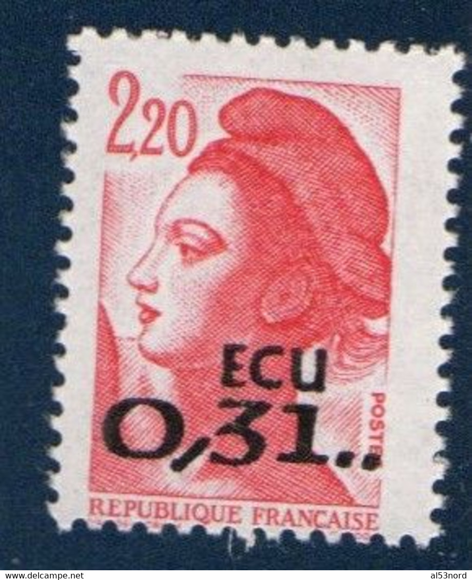 LOT DE TYPE LIBERTE DE 13 TIMBRES AVEC VARIETES. ( Cote 87 € )