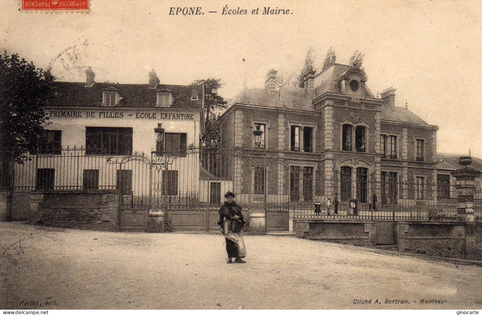 Epone Ecoles Et Mairie - Epone