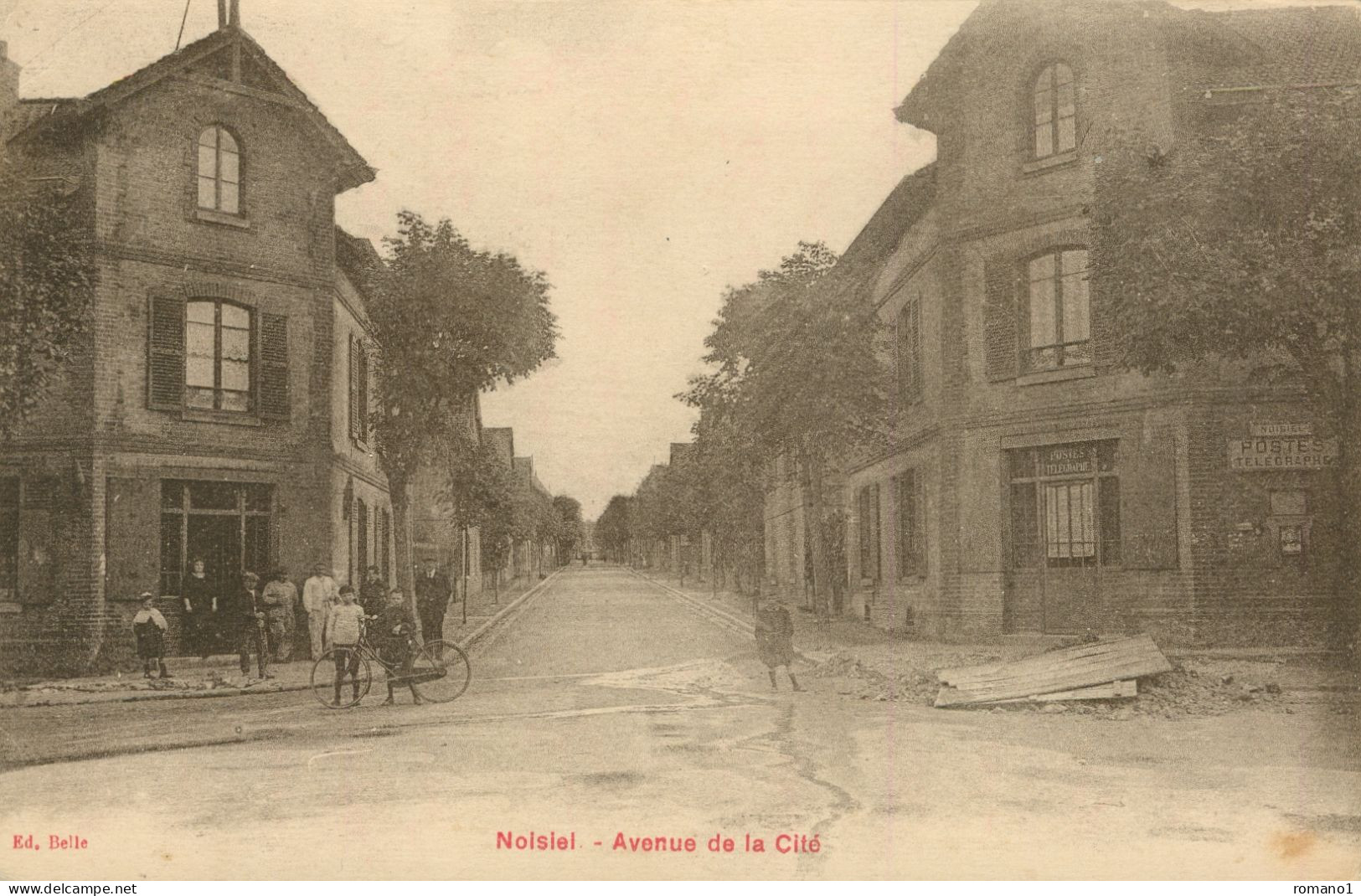 77)   NOISIEL  -  Avenue De La Cité - Noisiel