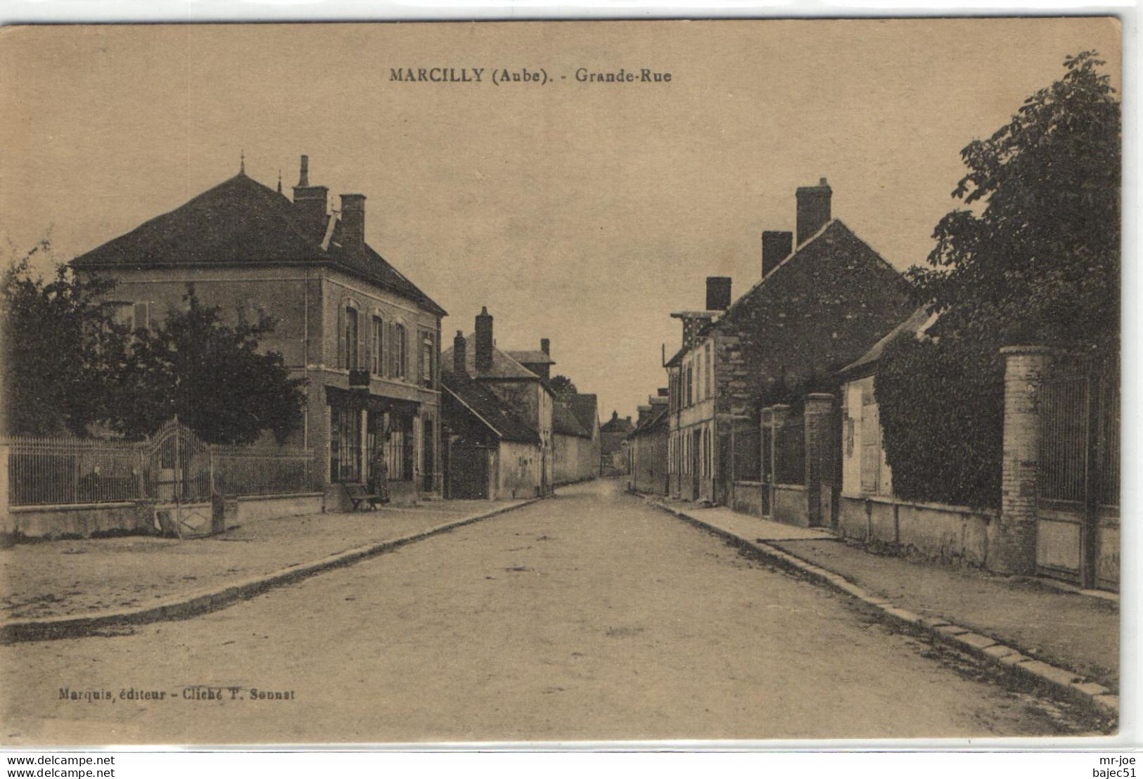 Marcilly Le Hayer - Grande Rue - Marcilly