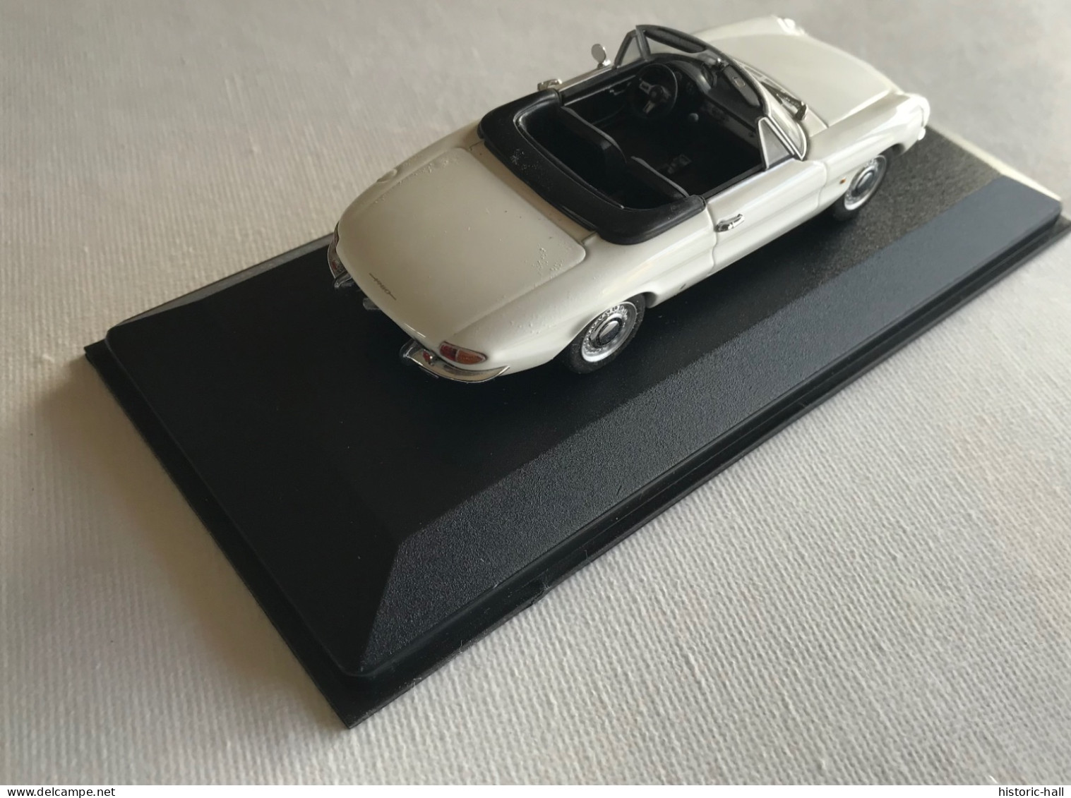 MINICHAMPS - ALFA ROMEO 1750 Spider Veloce 1968 - Minichamps