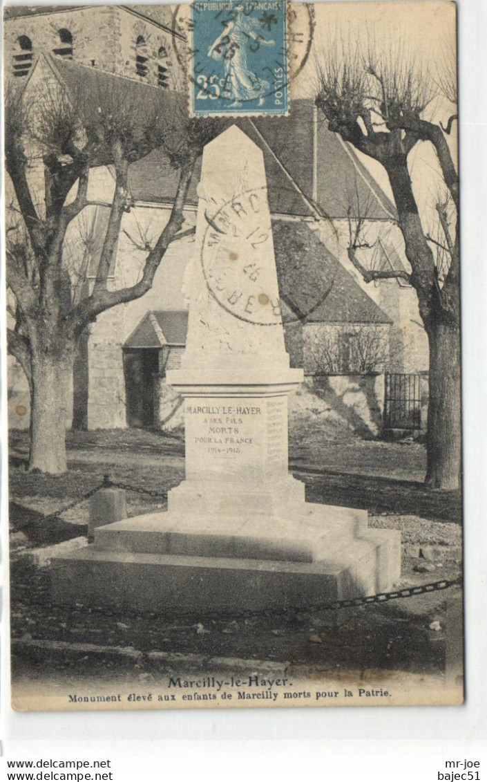 Marcilly Le Hayer - Monument Aux Morts - Marcilly