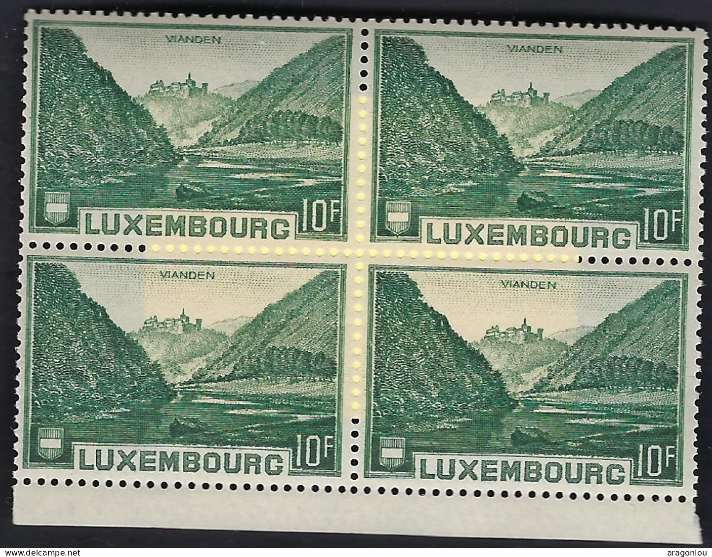 Luxembourg - Luxemburg - Timbre   --  Bloc à 4  10Fr.    Vallée De L'Our , Vianden   MNH** - Blocs & Feuillets