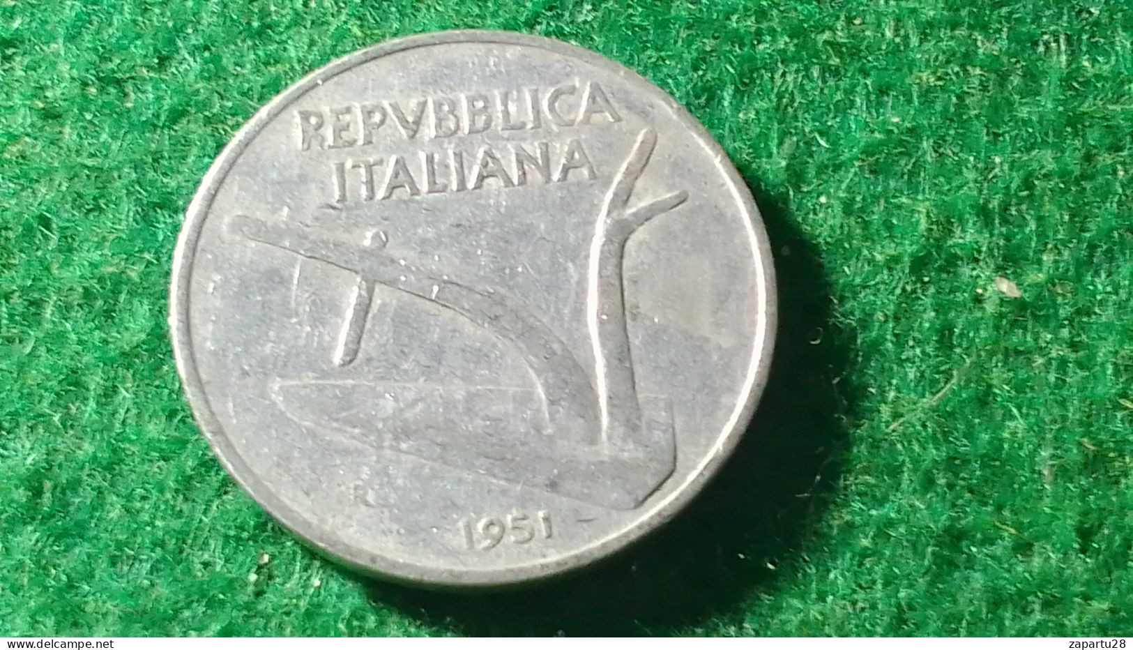 İTALYA - 1951      10   LİRE - 5 Lire