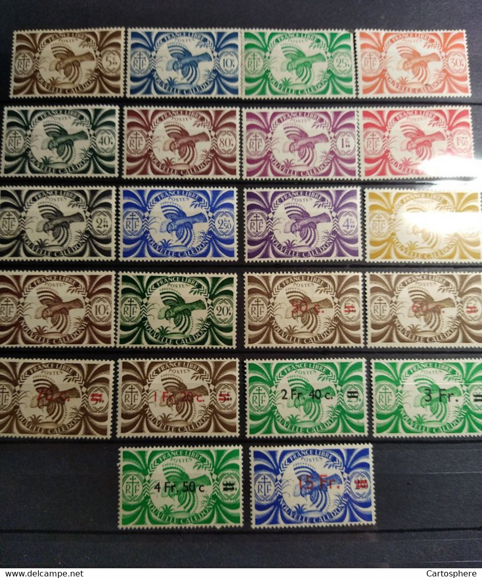 NOUVELLE CALEDONIE : FRANCE LIBRE N° 230/243 + 249/256 NEUFS * GOMME AVEC CHARNIERE - Unused Stamps