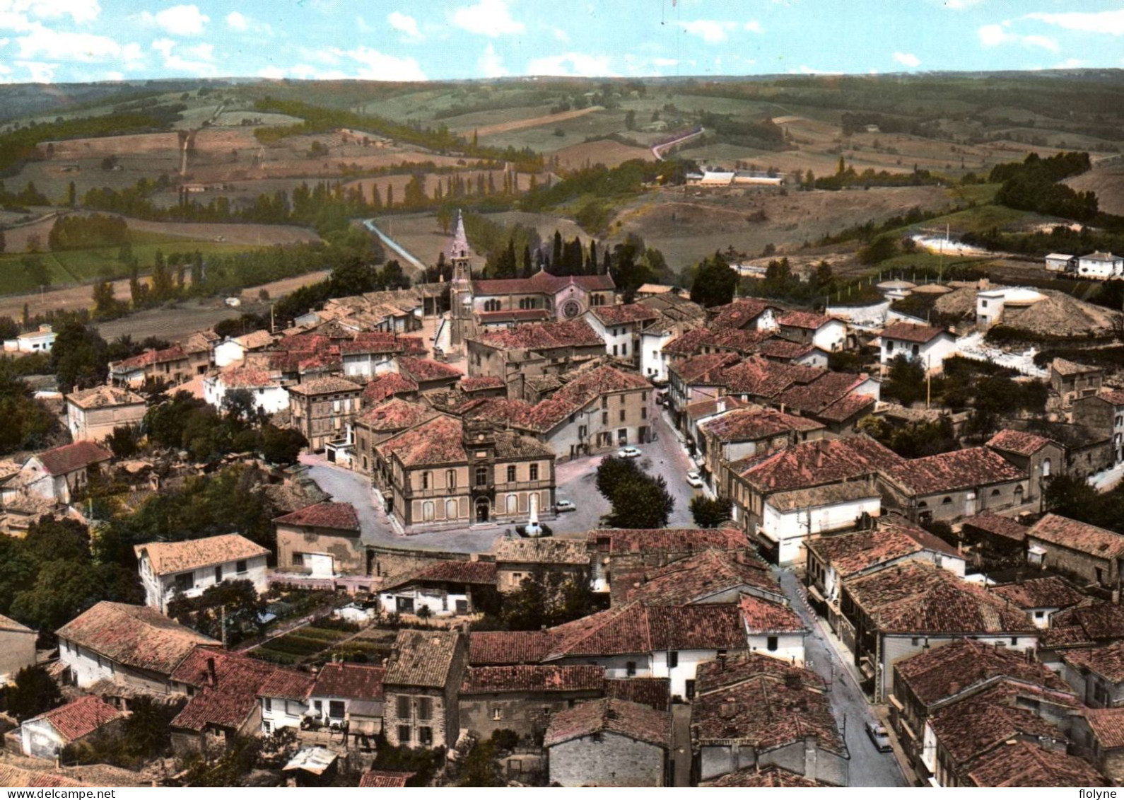 Monclar De Quercy - Vue Aérienne Sur Le Village - Montclar - Montclar De Quercy