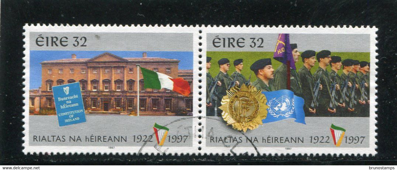 IRELAND/EIRE - 1997  32p  REPUBLIC ANNIVERSARY PAIR  FINE USED - Usati