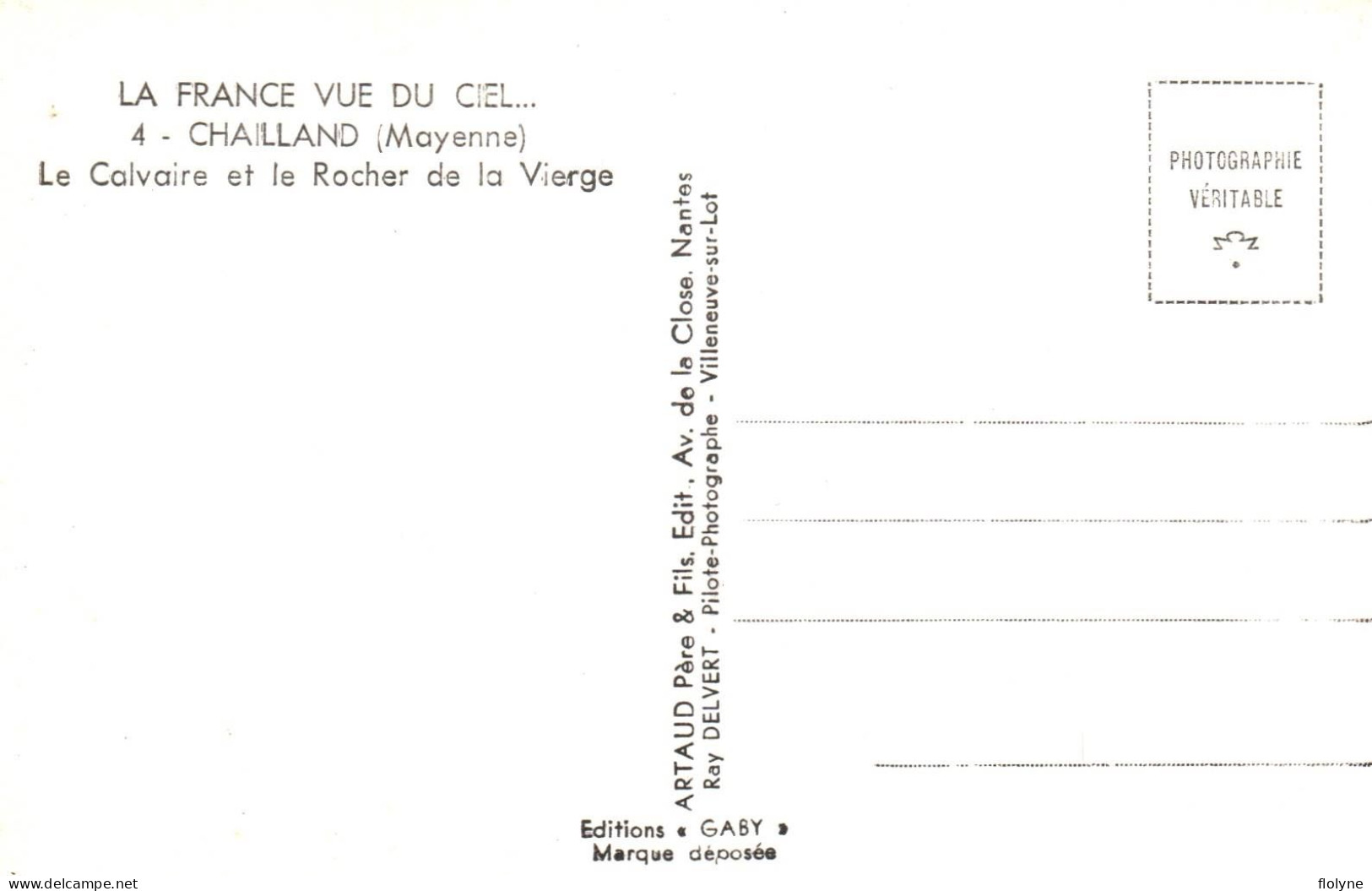 Chailland - Vue Aérienne Sur Le Calvaire Et Le Rocher De La Vierge - Chailland