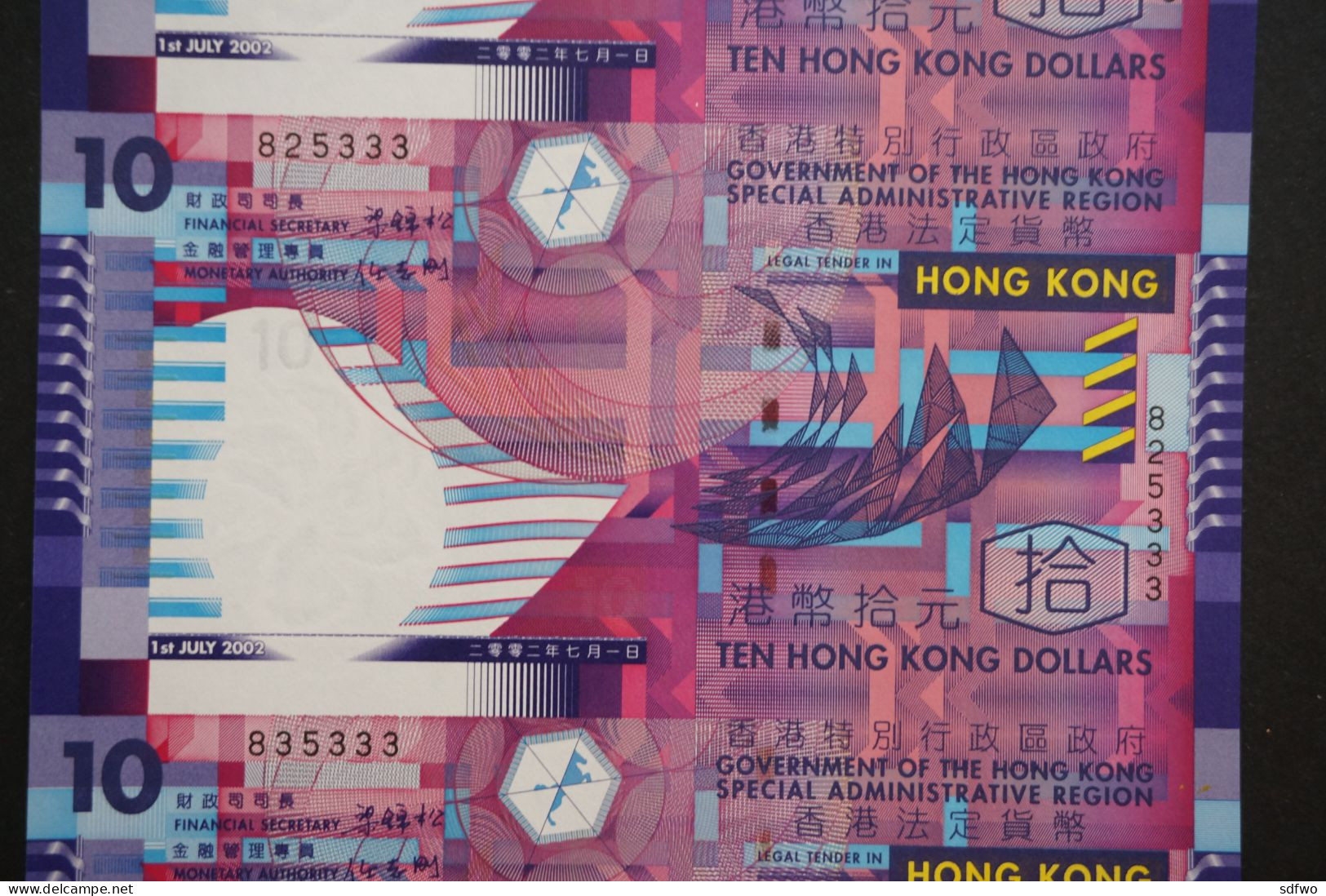 Hong Kong 2002 - New HK$10 Note Charity Collection Issue (3-in-1 Uncut Notes #815333, 825333, 835333) - UNC - Hongkong