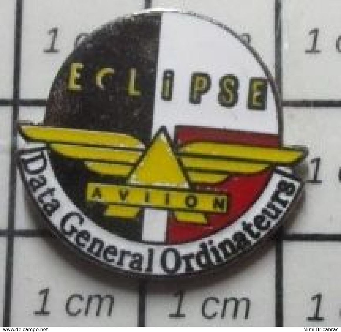 122 Pin's Pins / Beau Et Rare / INFORMATIQUE / DATA GENERAL ORDINATEURS ECLIPSE - Computers