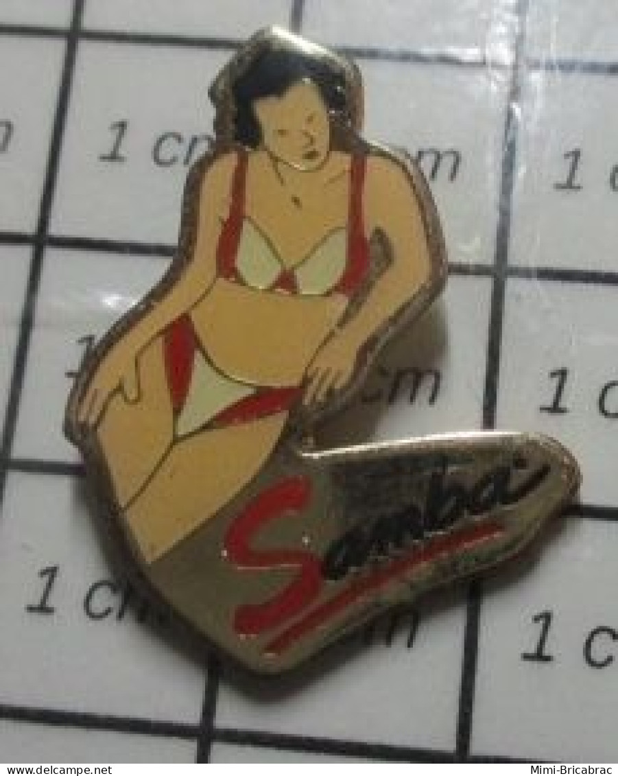 1222 Pin's Pins / Beau Et Rare / PIN-UPS / SAMBA FEMME EN LINGERIE ROUGE ET BLANCHE - Pin-ups