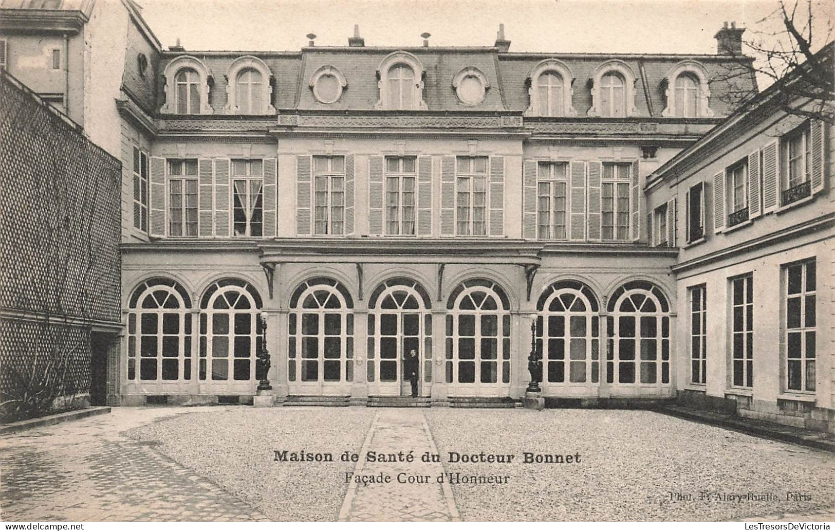 FRANCE - Paris - Maison De Santé Du Docteur Bonnet - Façade Cour D'Honneur -  Carte Postale Ancienne - District 17