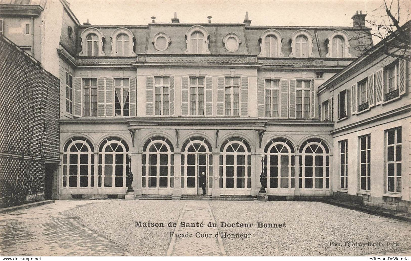 FRANCE - Paris - Maison De Santé Du Docteur Bonnet - Façade Cour D'Honneur -  Carte Postale Ancienne - Arrondissement: 17