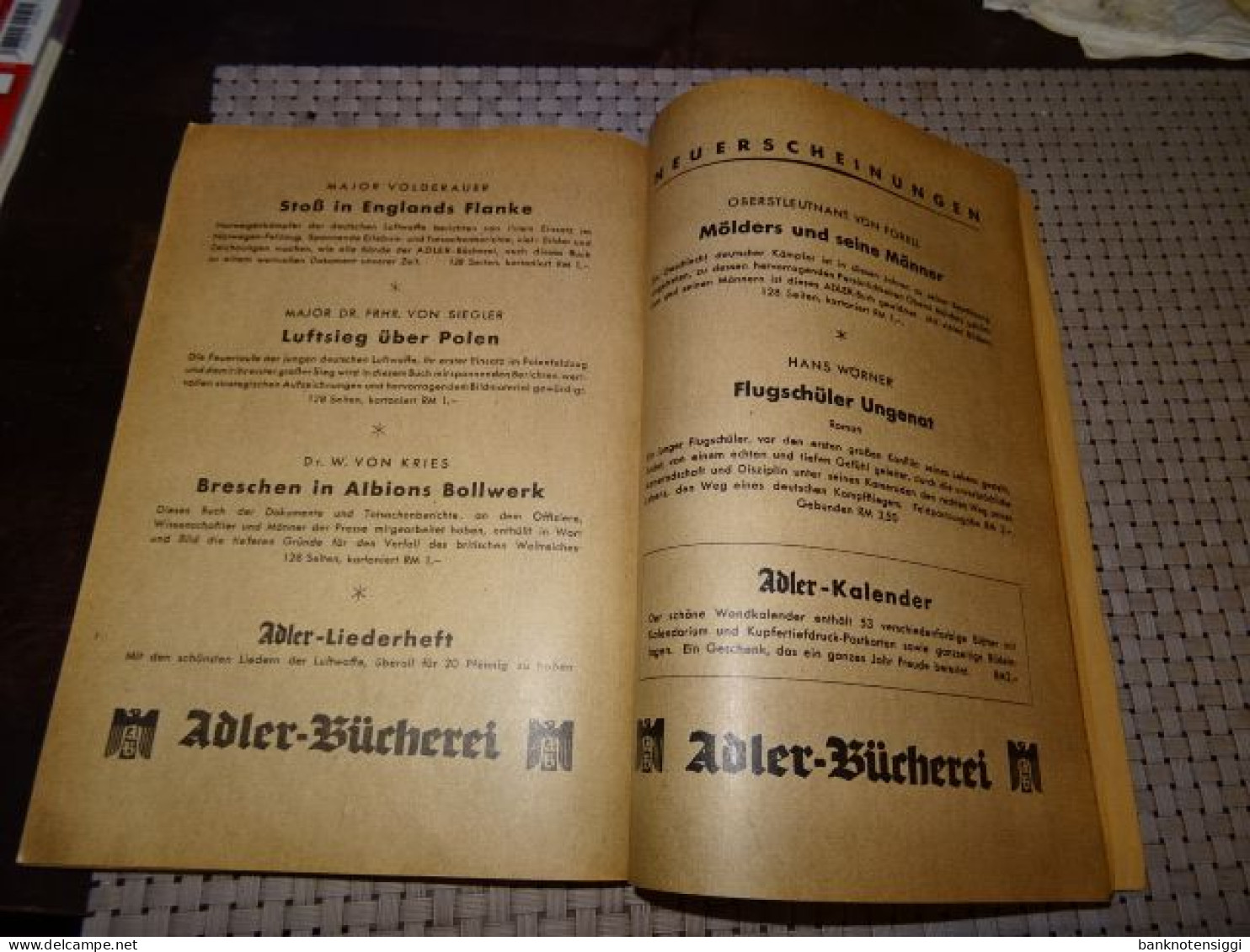 1 Buch  "Adler- Jahrbuch 1942"