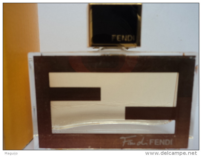 FENDI" FAN DI FENDI" MINI EDP  4 ML  LIRE ET VOIR !! - Miniaturen Damendüfte (mit Verpackung)