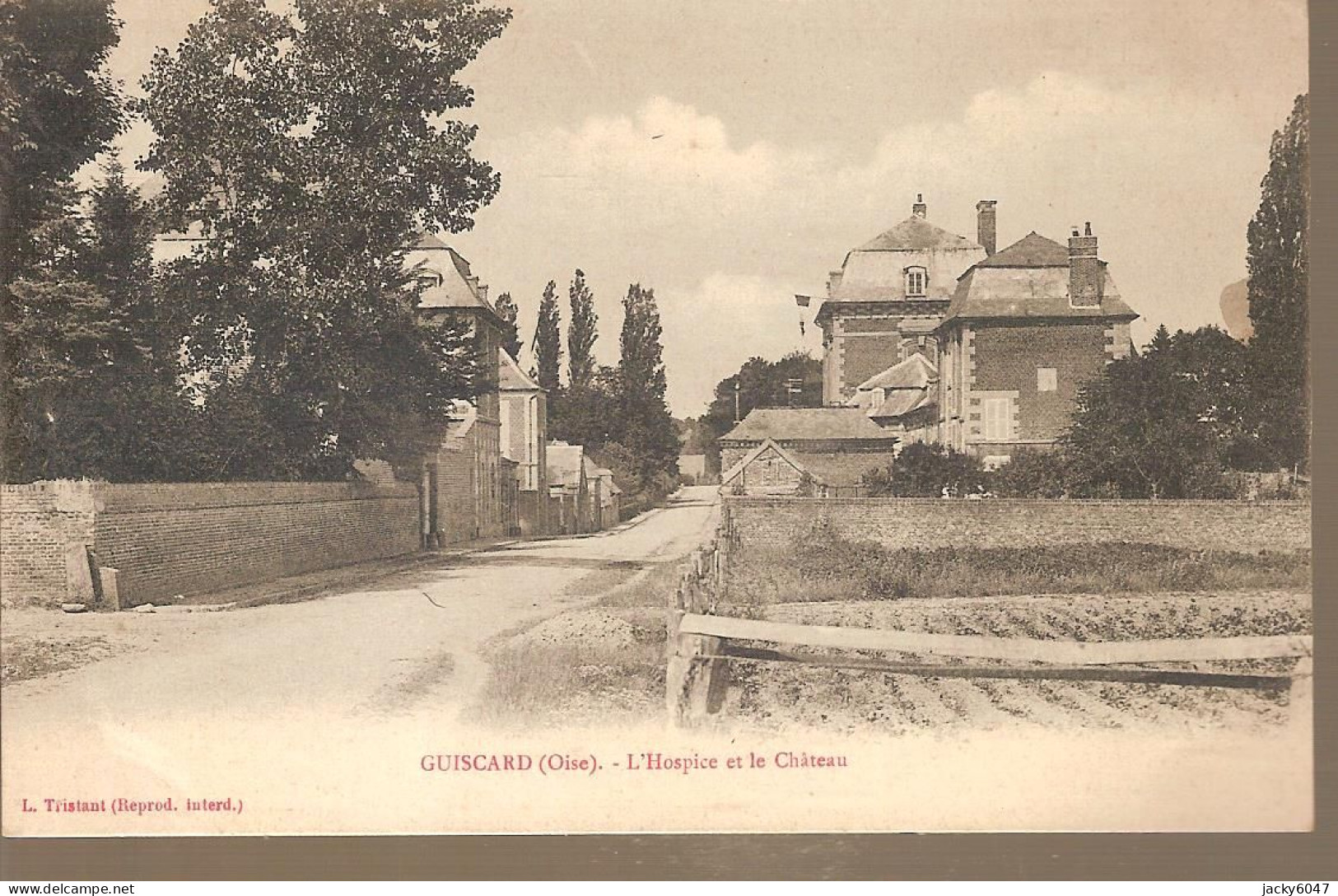 60 - Guiscard (oise) - L'Hospice Et Le Château - Guiscard