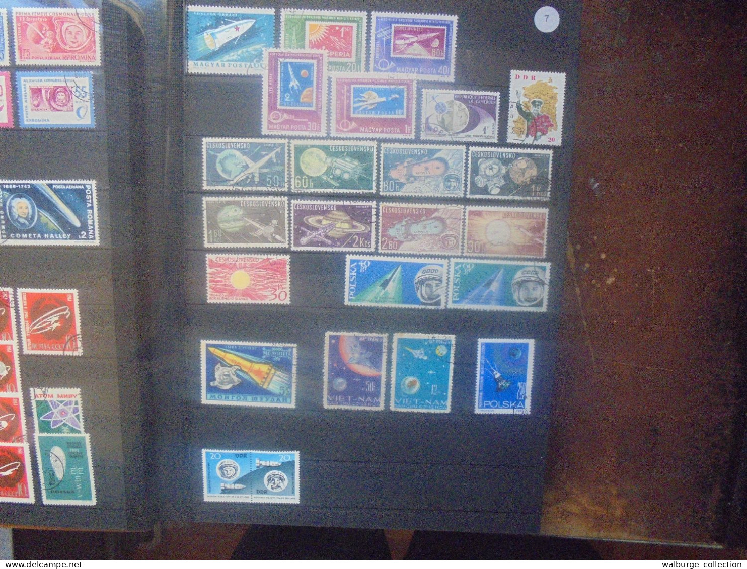 THEME ESPACE-COSMOS SUPERBE ALBUM TIMBRES+BLOCS. A SAISIR ! (4299) 2 KILOS 200 (PAS D'OFFRES INFERIEURES !!!)