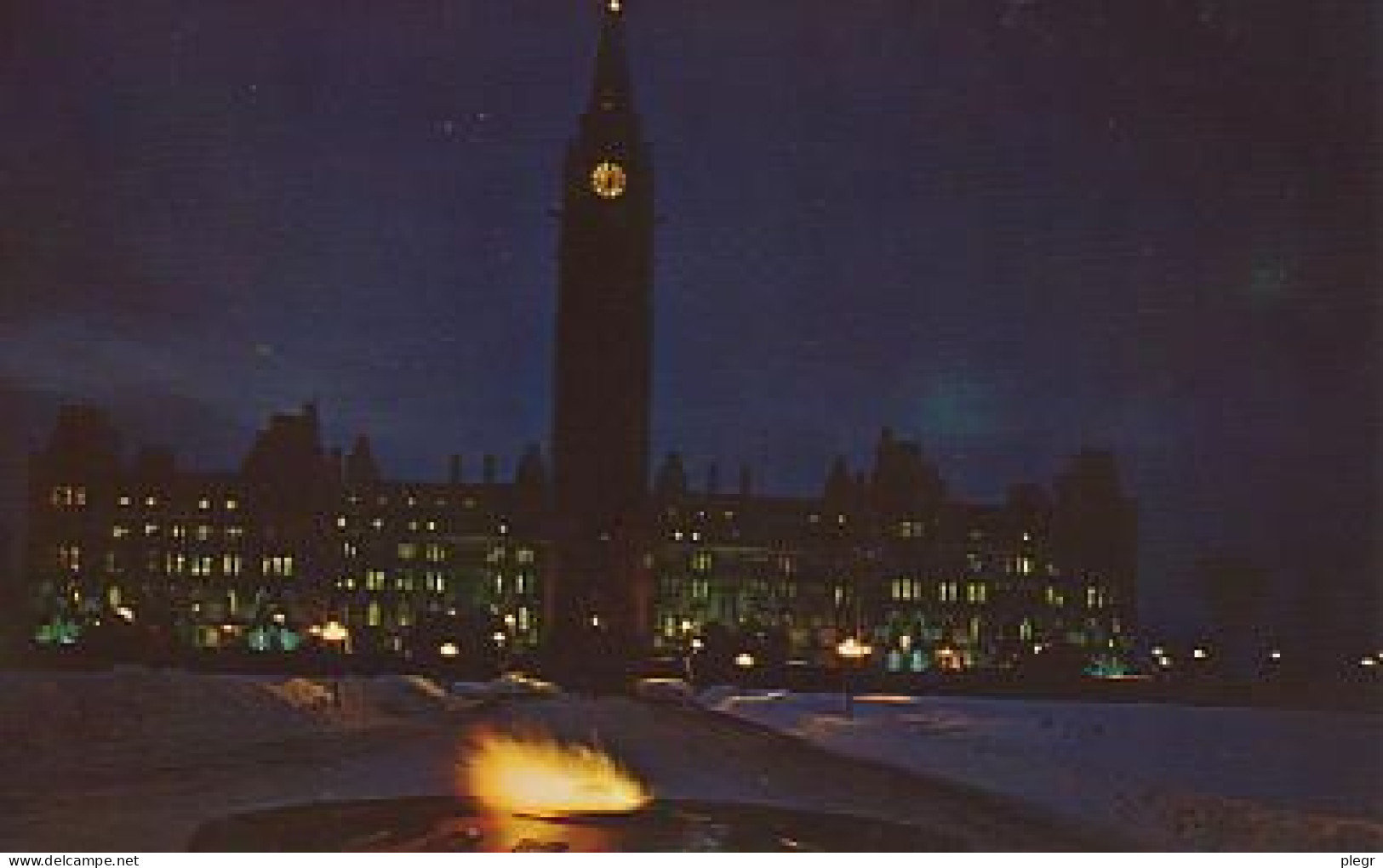 CAN08 01 01 - OTTAWA - CANADIAN HOUSES OF PARLIAMENT - CENTENNIAL FLAME - Ottawa