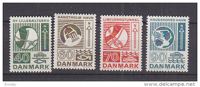 L4873 - DANEMARK DENMARK Yv N°541/44 ** TRANSPORT - Unused Stamps